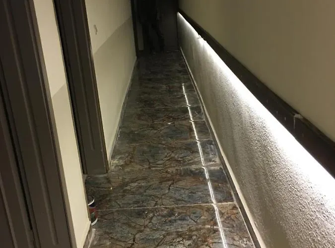 Tas Palace Szálloda *